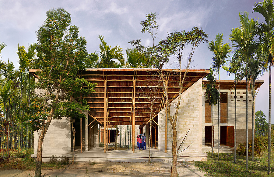 Revitalizing Rural Communities: Vietnamese Vernacular Construction by 1+1>2 Architects